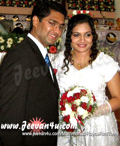 Royce Rimi Tomy Marriage Pictures at Lourde Metropolitan Church Thrissur